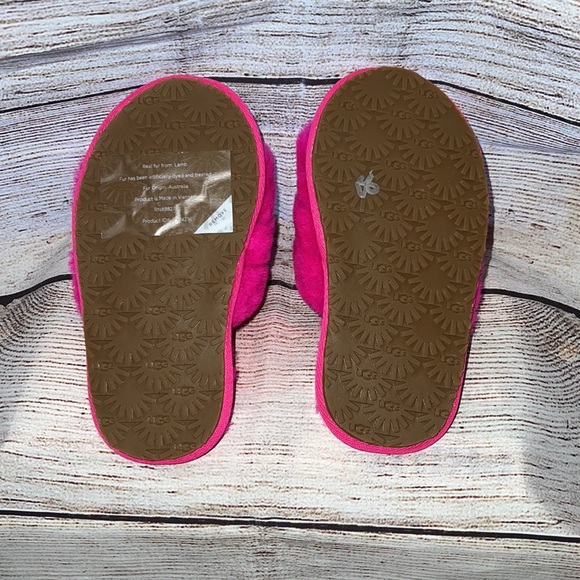 👶🏽 UGG Fluff Yeah Slide Little Girls - Picture 2 of 3